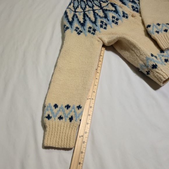 Vintage Finnwear 100% Wool Fair Isle Cardigan Sweater Womens Size M Nordic Knit - Picture 7 of 10